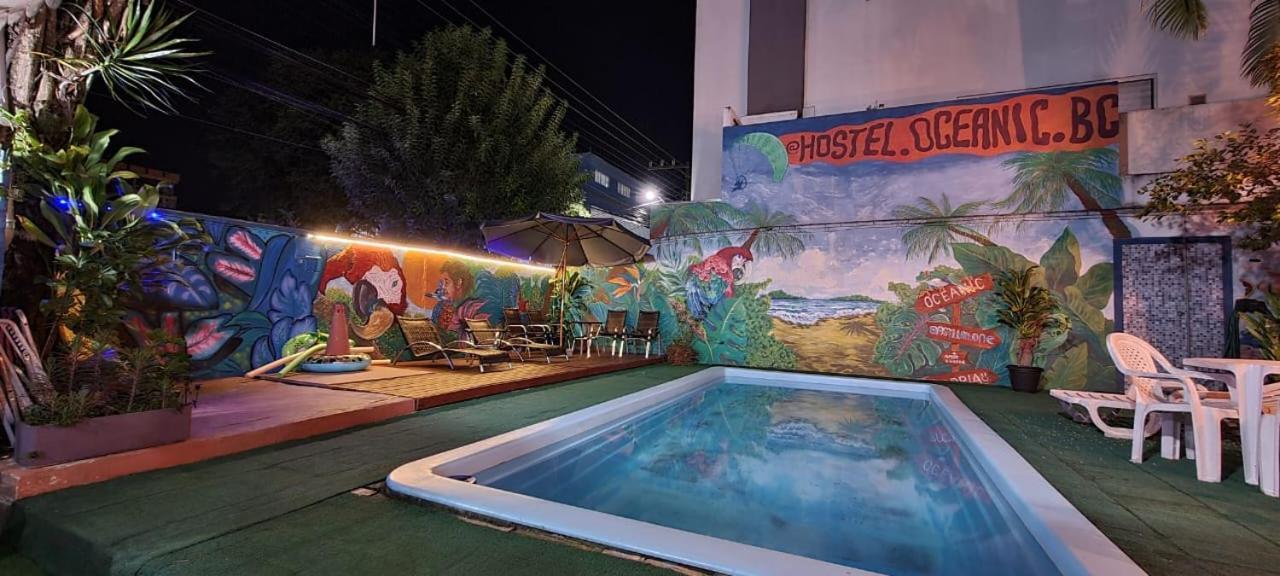 Oceanic Hostel Balneario Camboriu Bagian luar foto