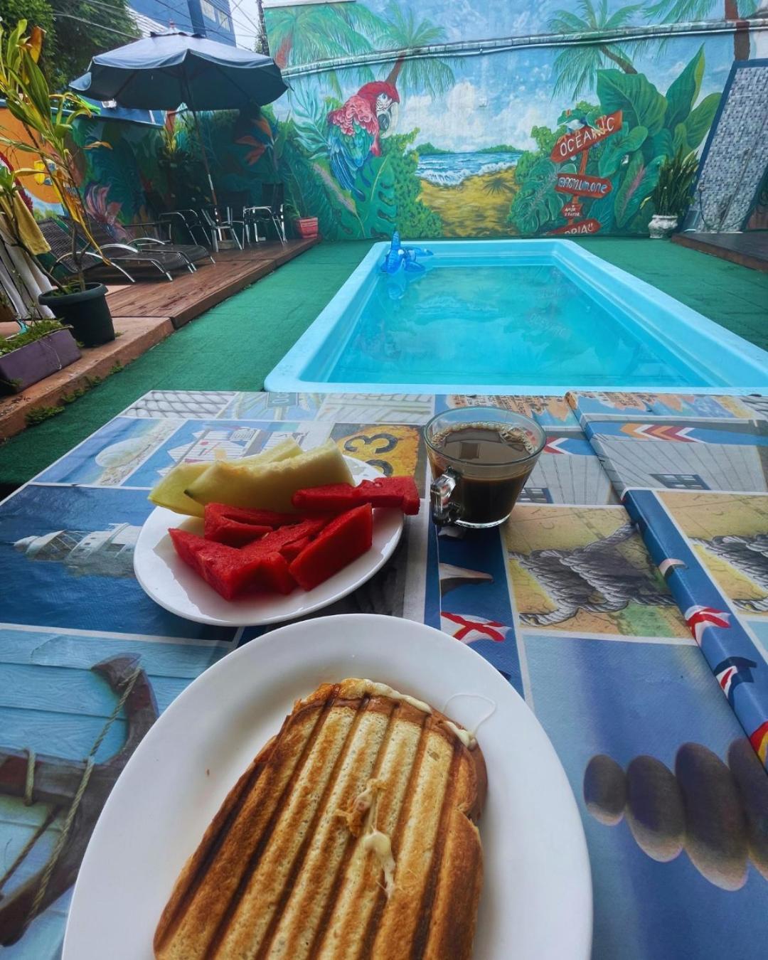 Oceanic Hostel Balneario Camboriu Bagian luar foto